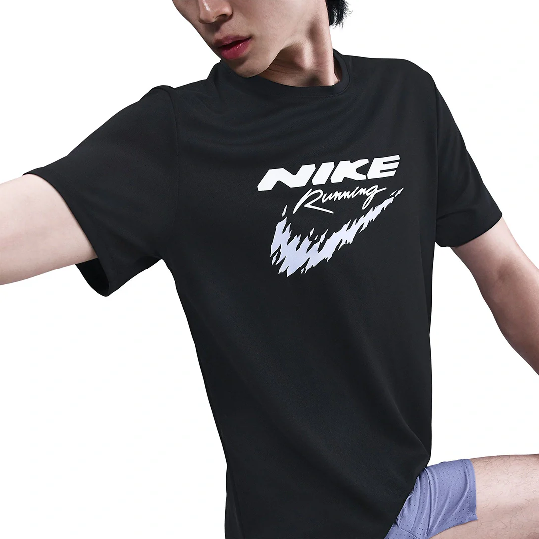 Nike Miler Men Dri-FIT UV Running Top | HV2136-010 - Image 5